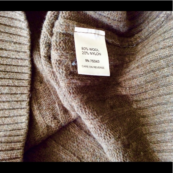 Beautiful Italian made Wool Cable Knit Quarter Zip - Picture 6 of 7